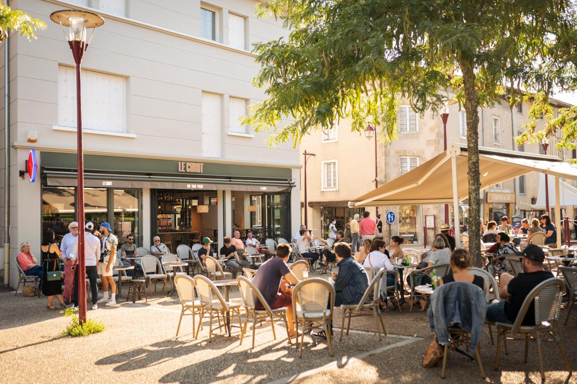 Appart'Hotel Le Corot - Acces Autonome - Saint-Junien Centre Exterior foto